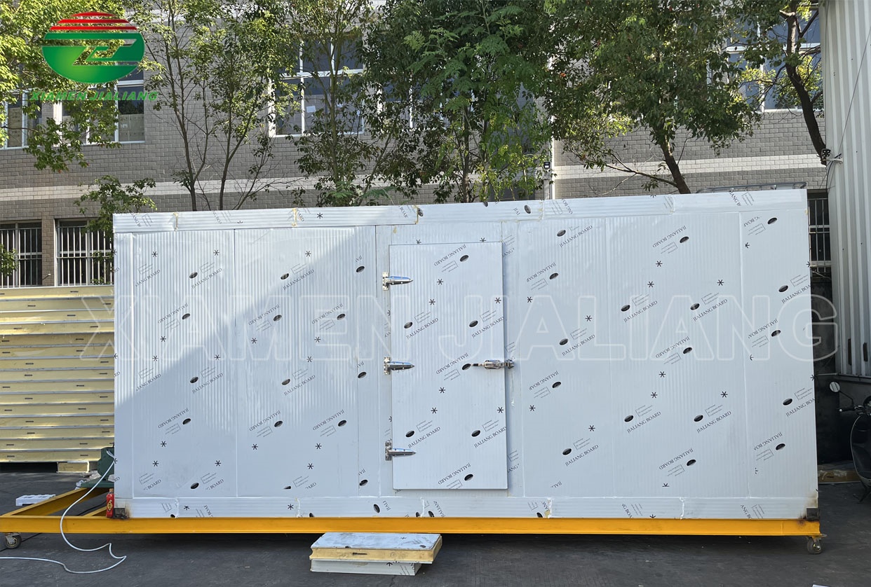 supermarket cold room